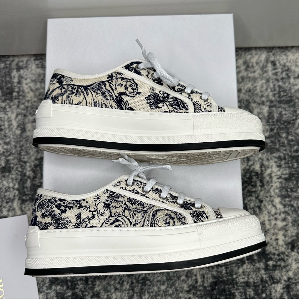 Authentic Dior Women’s platform sneaker size: 37.5 - Picture 8 of 11